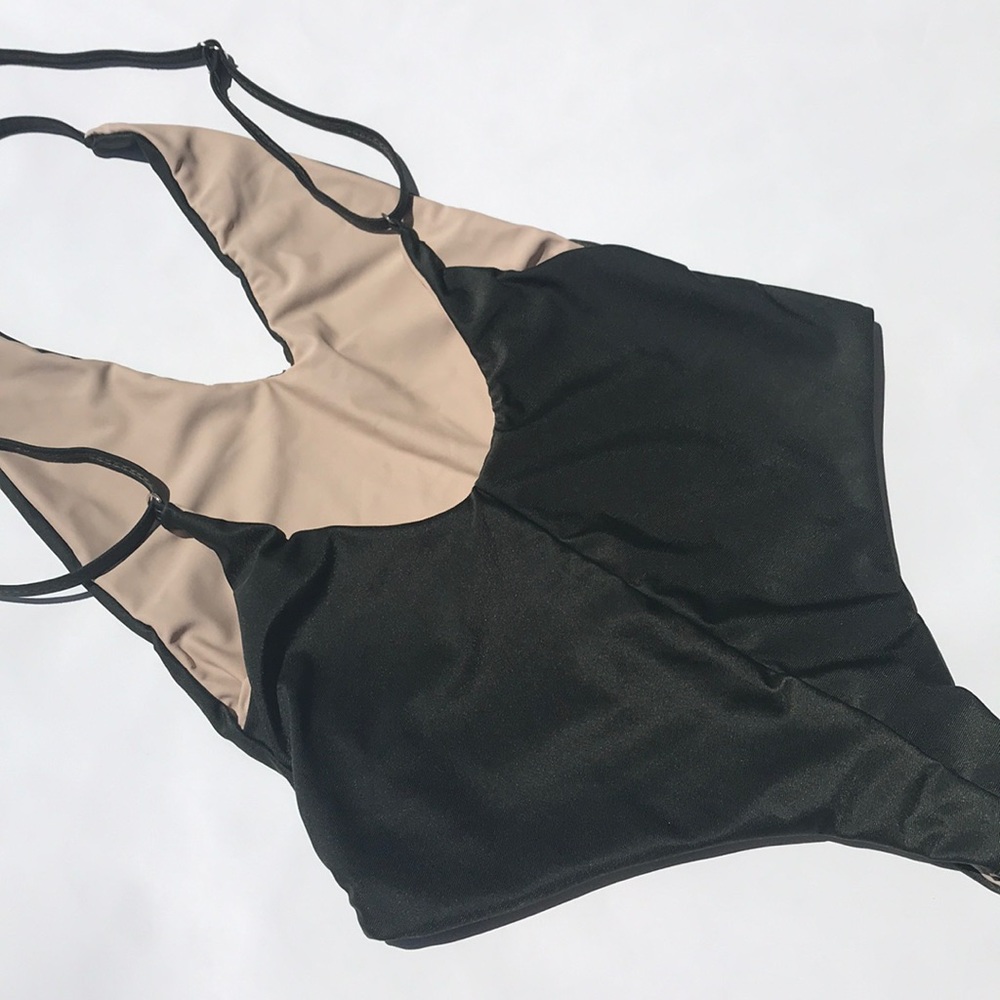LAST1️⃣ Brazilian One Piece Reversible Bikini - Picture 5 of 8